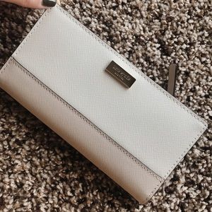 NWT Kate Spade Stacy Cement color wallet